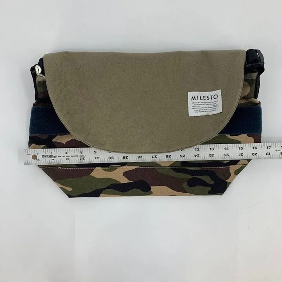 Milesto Camouflage Canvas Medium Multi Pocket Strap Messenger NWT - Picture 11 of 12